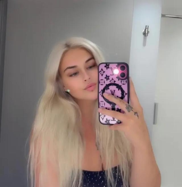 𝒜𝓃𝑔𝑒𝓁 top 1%