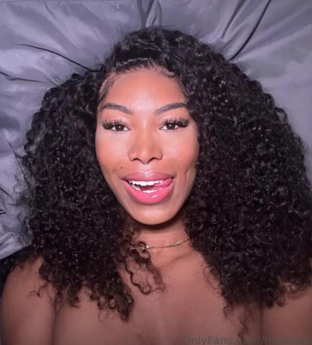 Nadia Jay