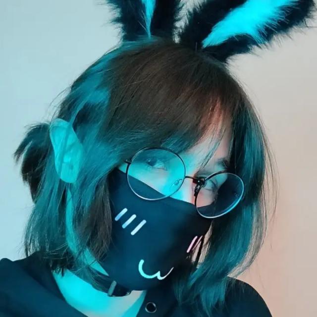 Chainbunny~ 🖤
