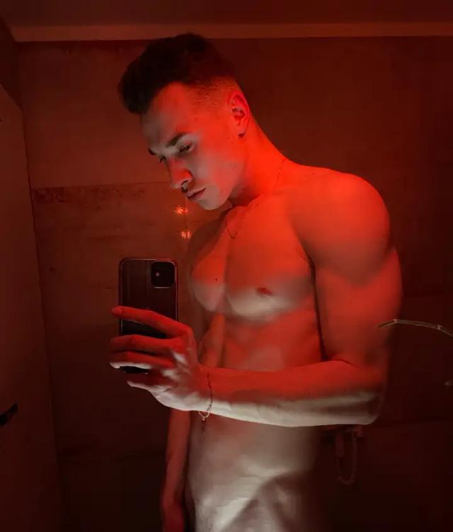 Johnie🤩🔥