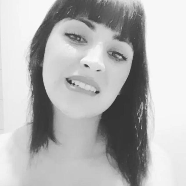 bella_coral