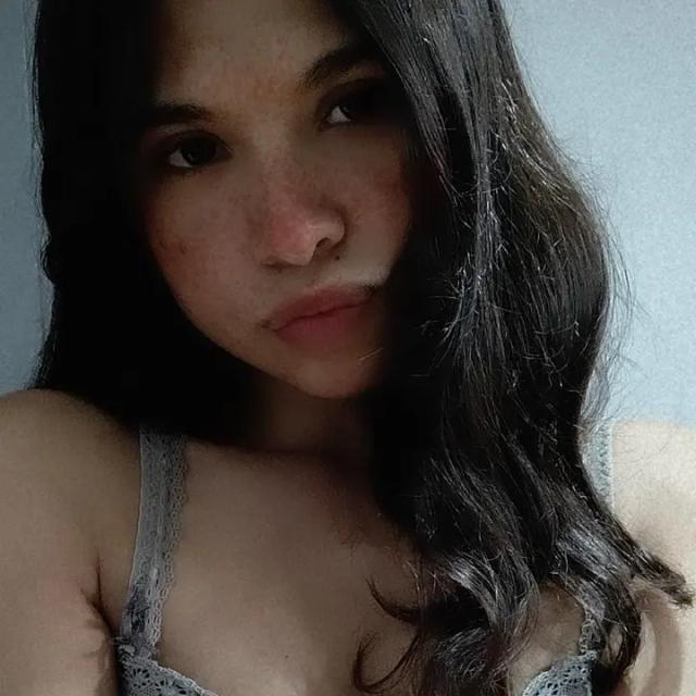 Emma👅