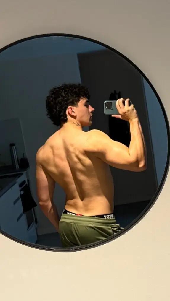 𝗔𝗔𝗥𝗢𝗡 🇦🇷❤️🔥