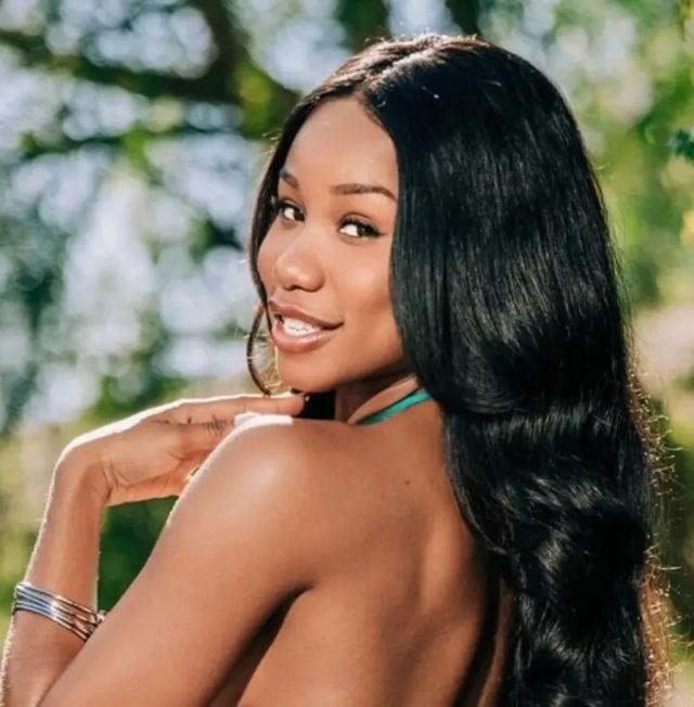 Jenna Foxx