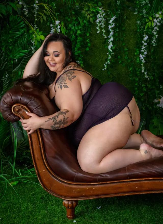 Makana Moon aka Island Girl
