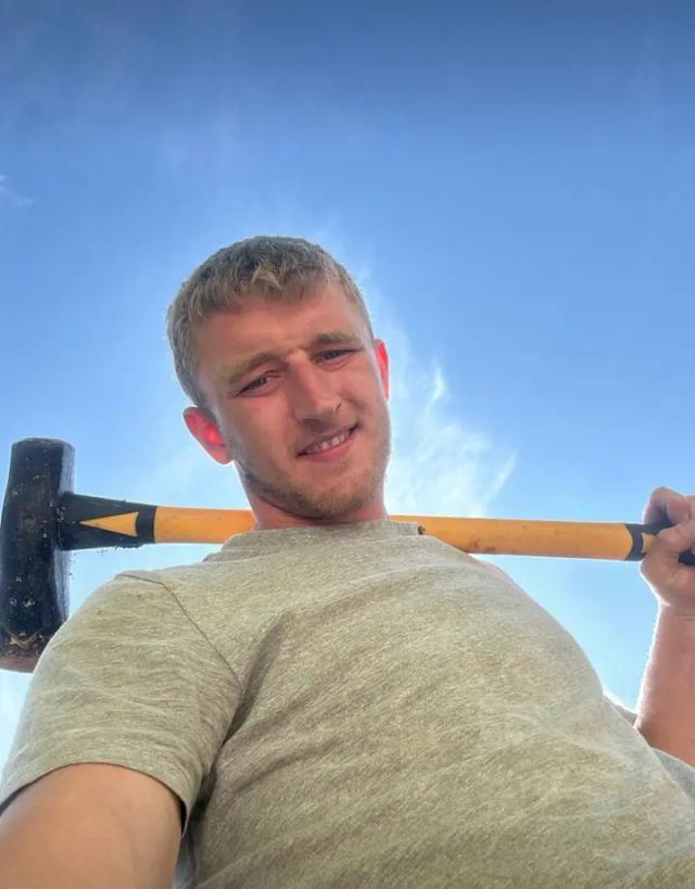 Huge-cock003