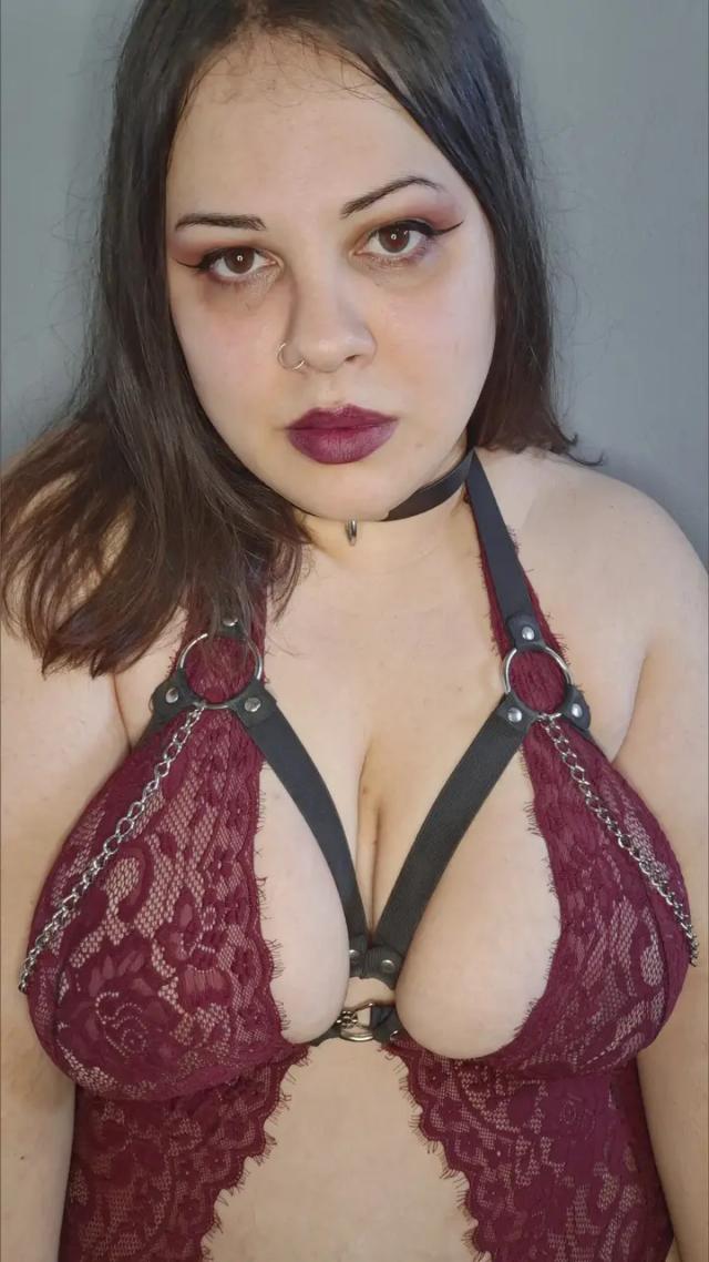 Phanie 𝑭𝑬𝑻𝑰𝑺𝑯 𝑴𝑶𝑴