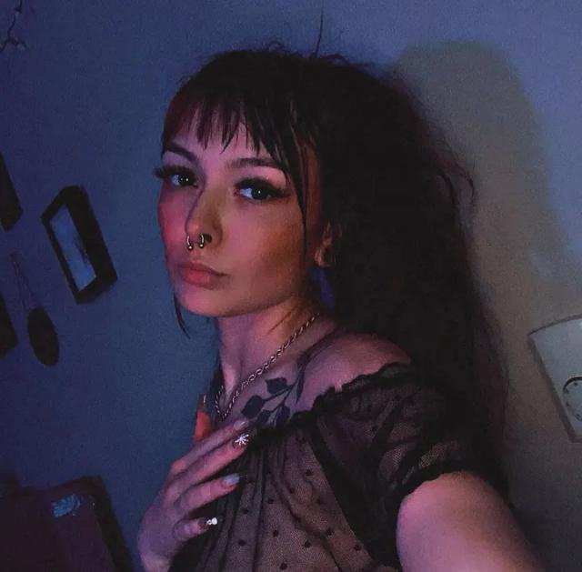 Mia