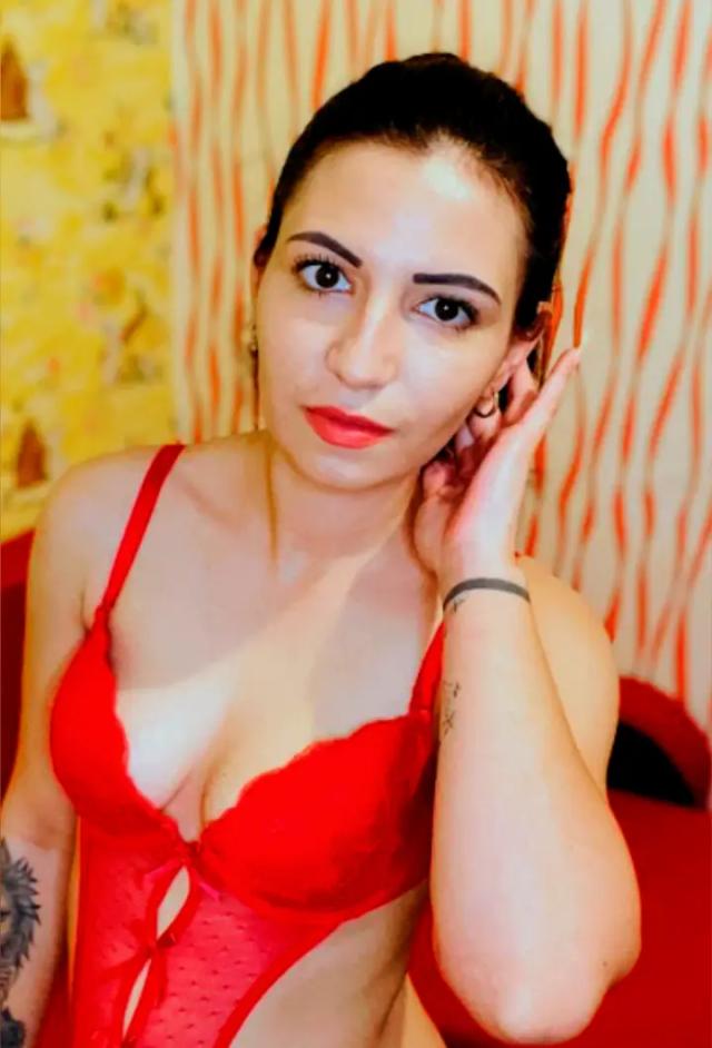 ROXXXIE 💋