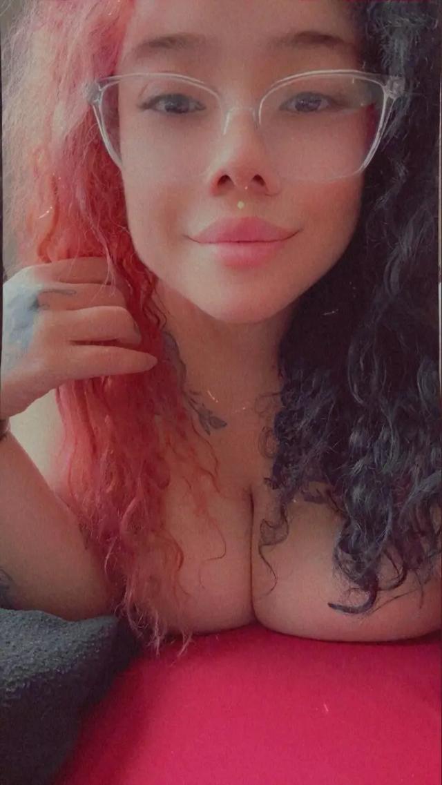 Briella 🍑