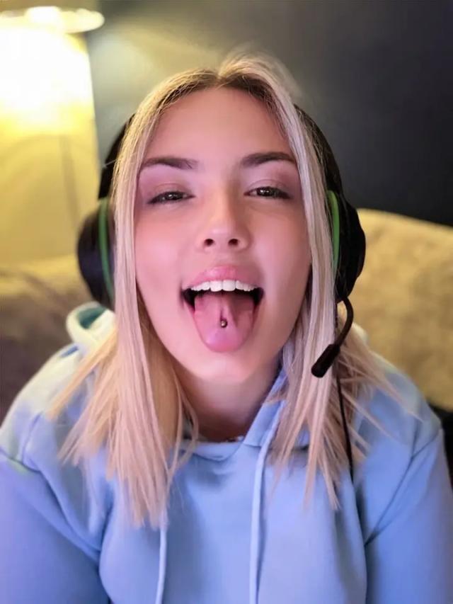 BRITISH BRANDI RAEE💖