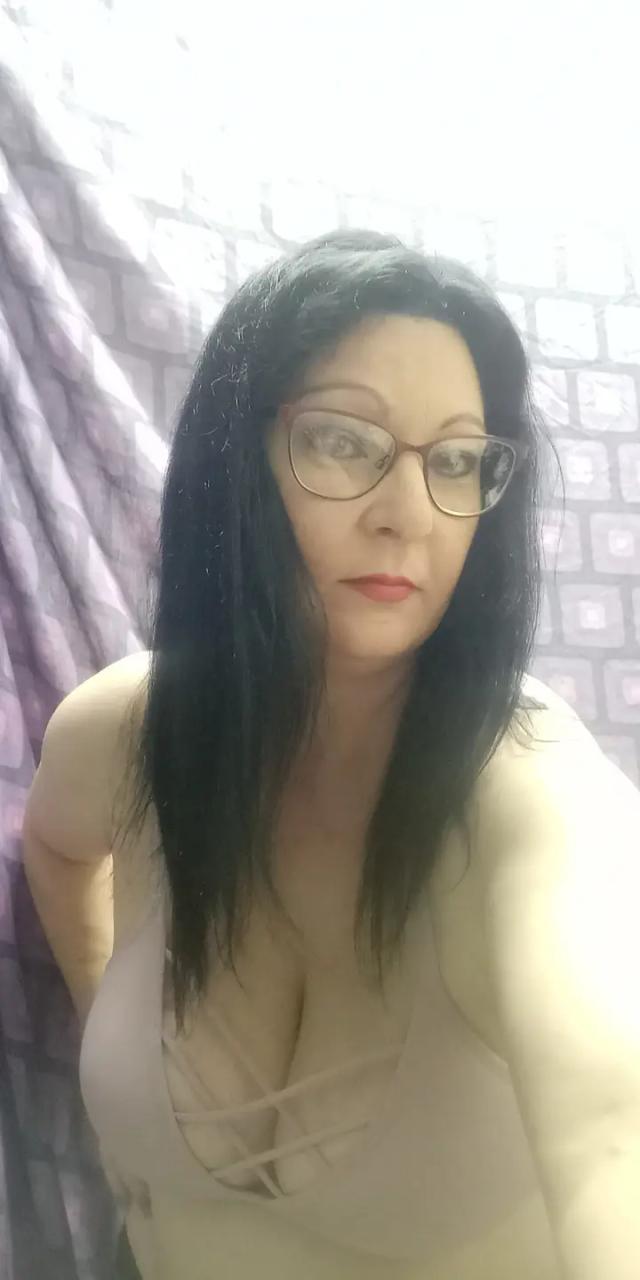 Queen Violet Pixxie