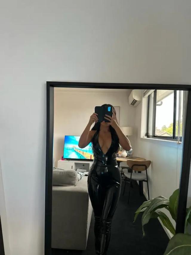 Elyssa Tamper