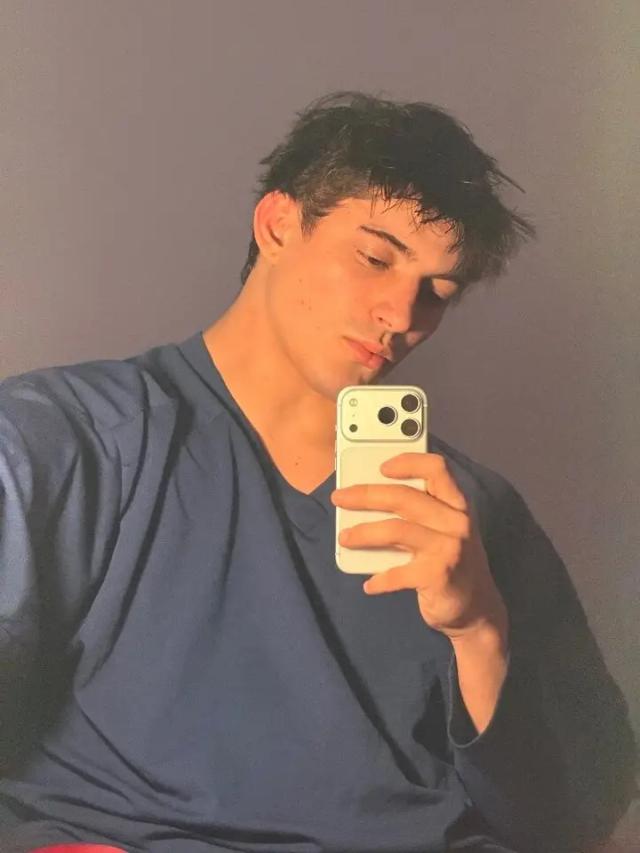 Leo Gold
