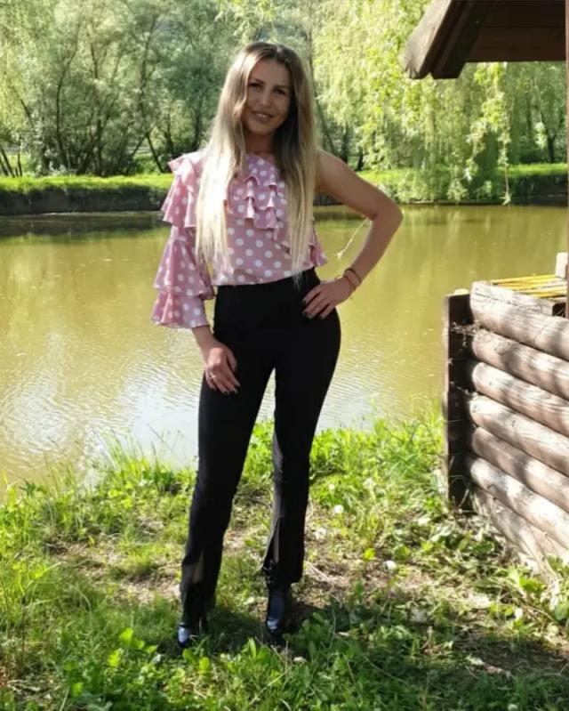 Ella_Bella