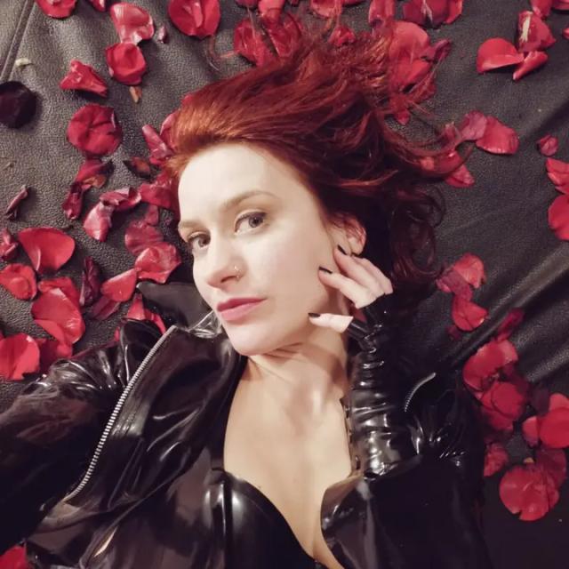 Miss Flora FREE ACCOUNT