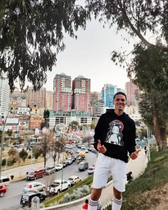 Brandon Santos 🍁