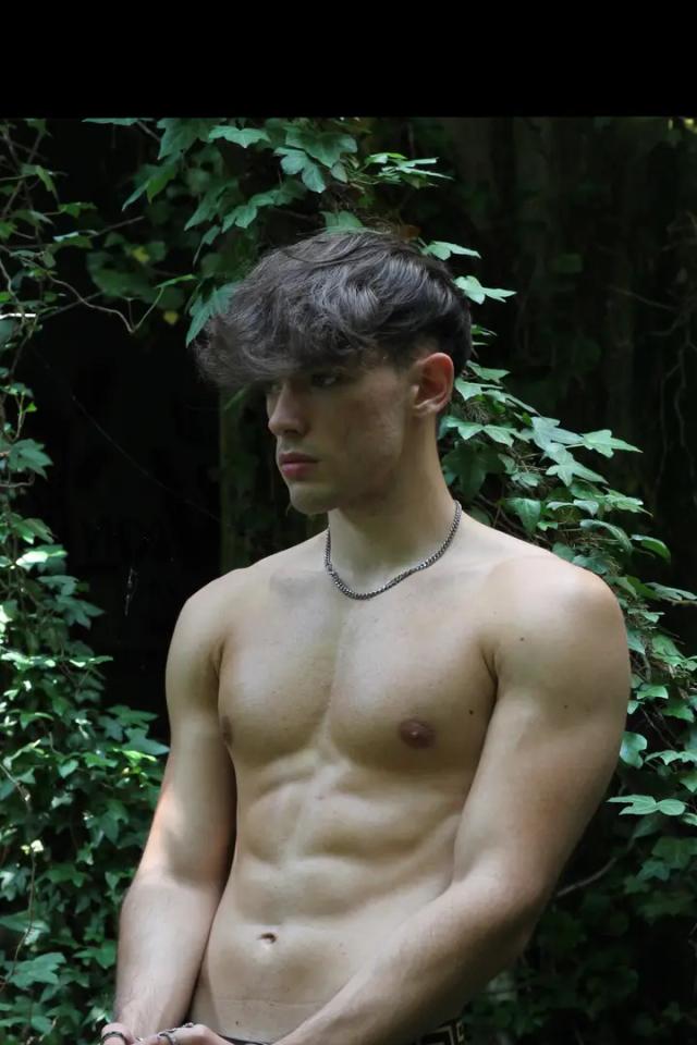 Justin_adams