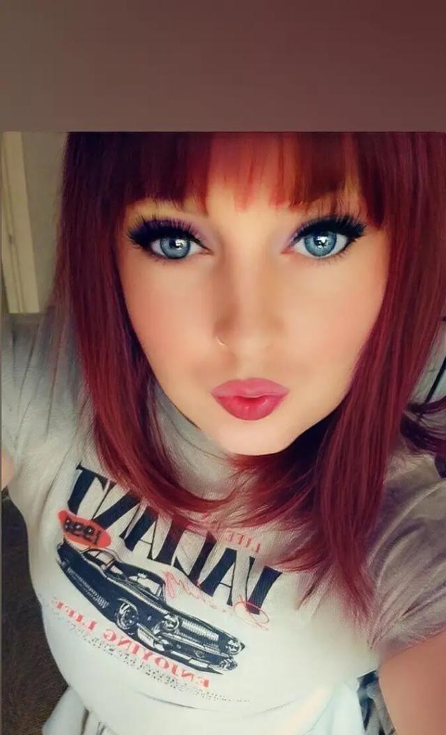 🎀𝔽𝕖𝕞𝕓𝕠𝕪 𝕔𝕣𝕠𝕤𝕤𝕕𝕣𝕖𝕤𝕤𝕖𝕣🎀