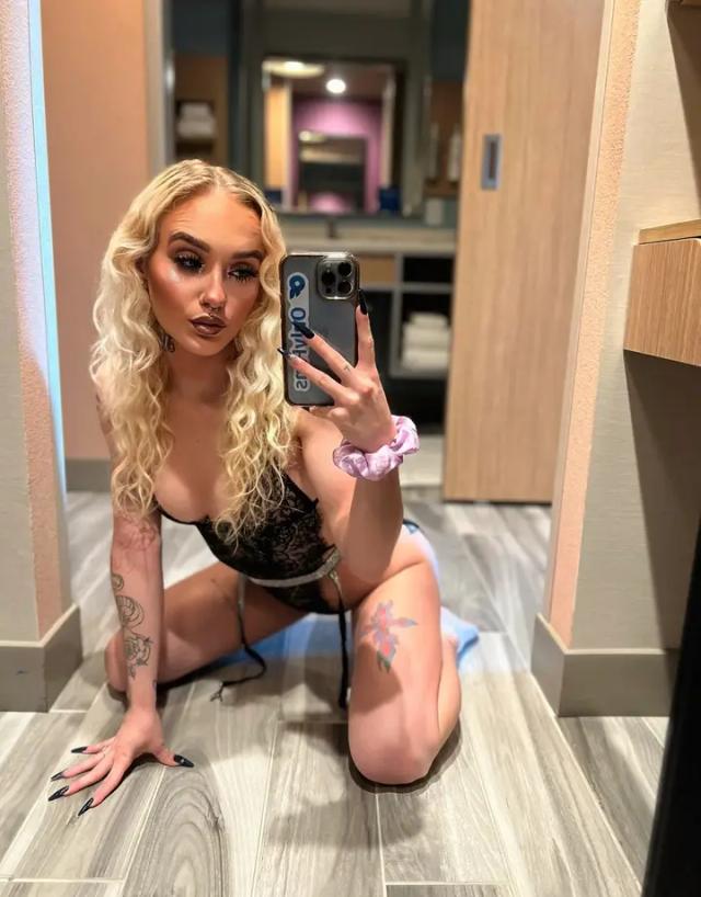 Lucius Lola 👅