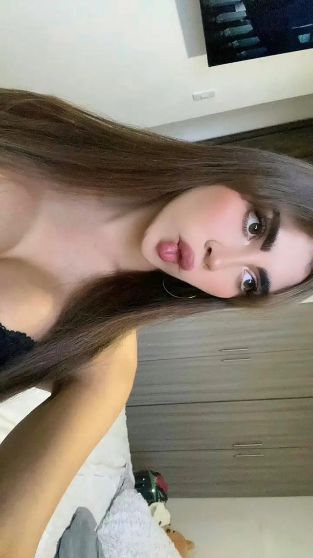 Angela vv