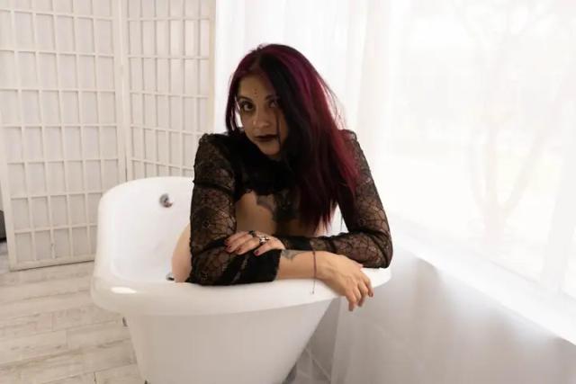 AcidAlice