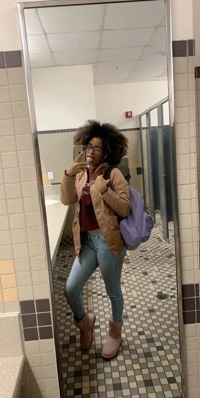 Anna the Gem 🇯🇲👩🏾‍🦱🎄✨
