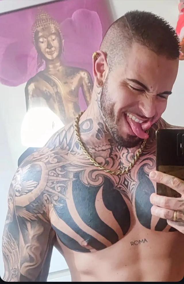 Jona Snake tongue😈🔥