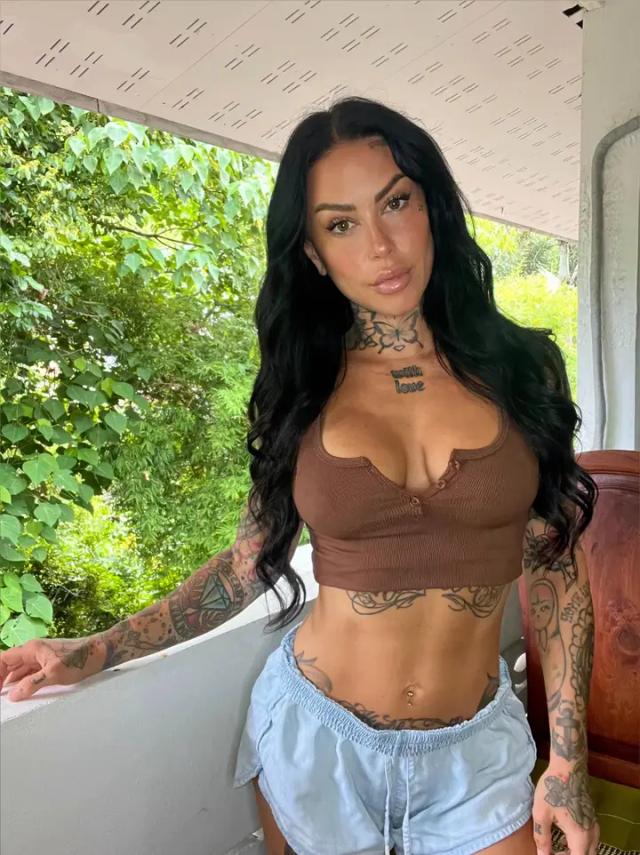Jessica Brody