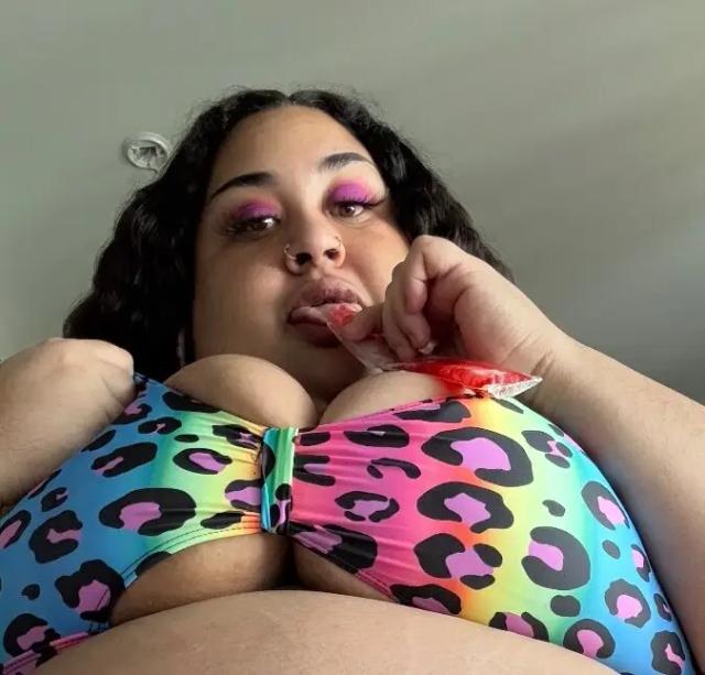 pinkythefeedee