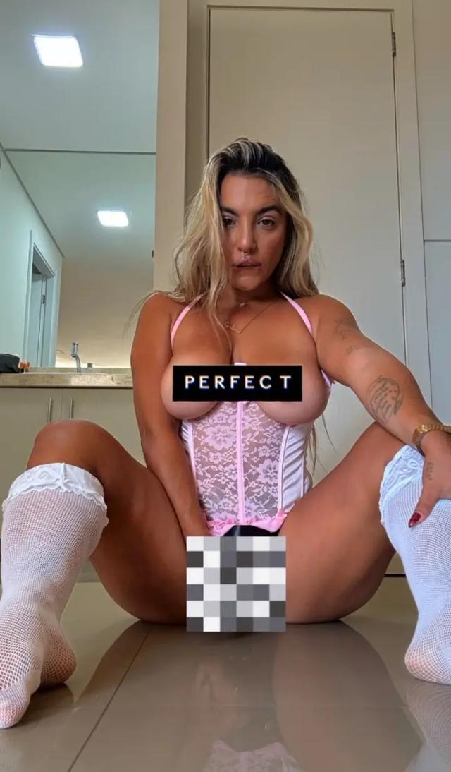 Bruna 🖤  SPH Queen