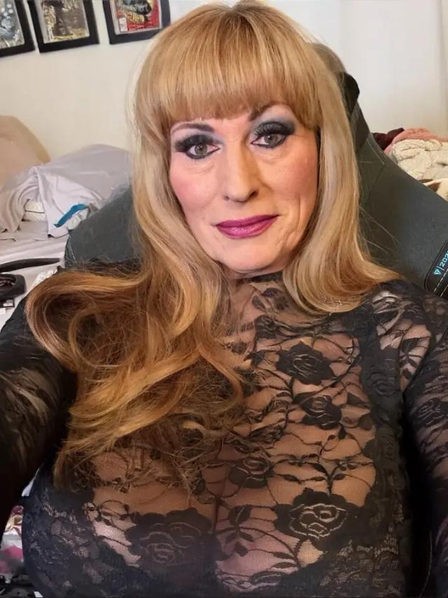 Sandra Love