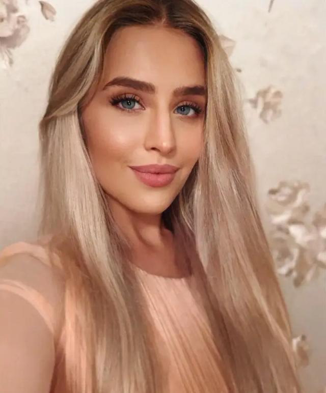 Nicole