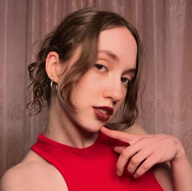 ♥️ alice licxael xo ♥️ HAIRY PUSSY ♥️