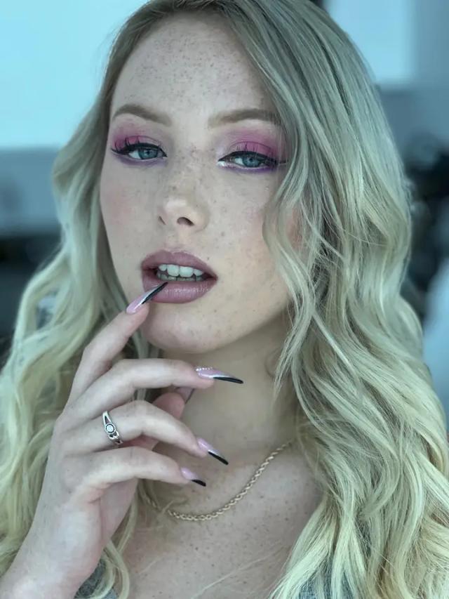 Dixie Lynn🤤😈