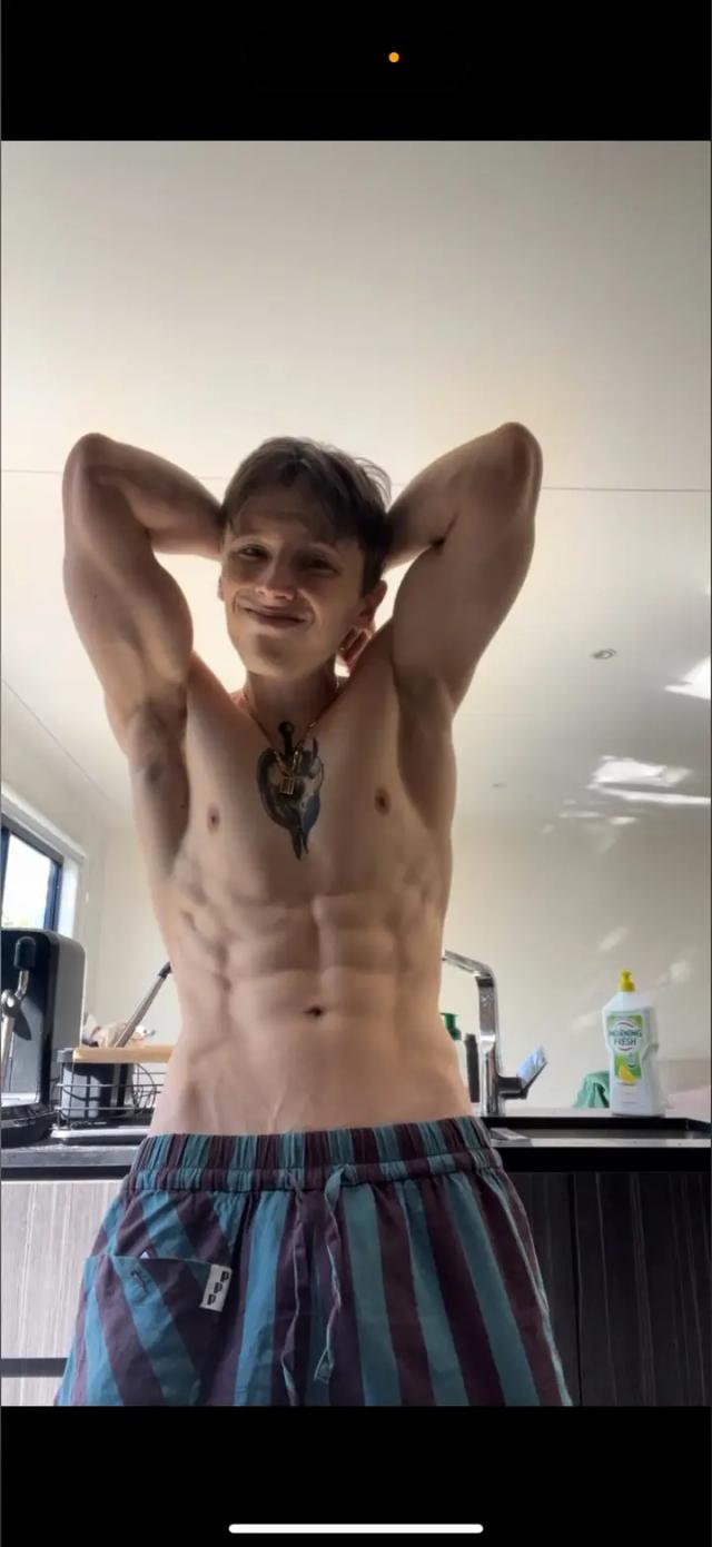 Brad Cockpitt ⭐️