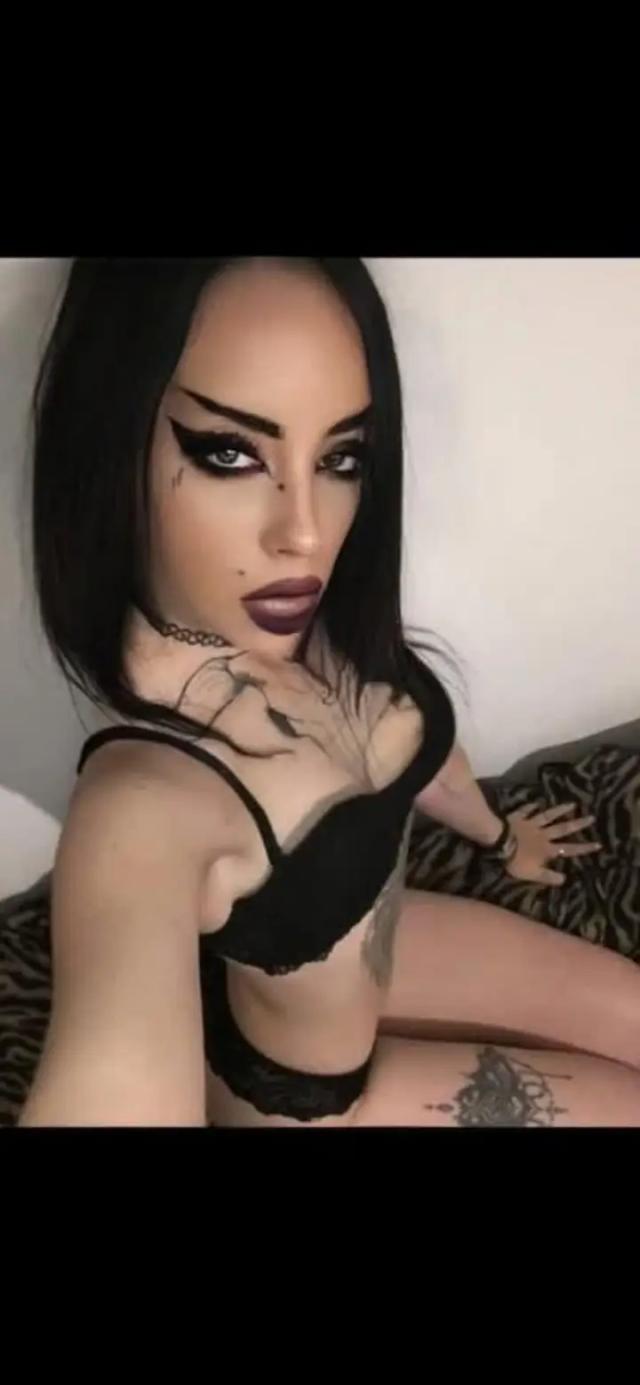 Victoria_shadow