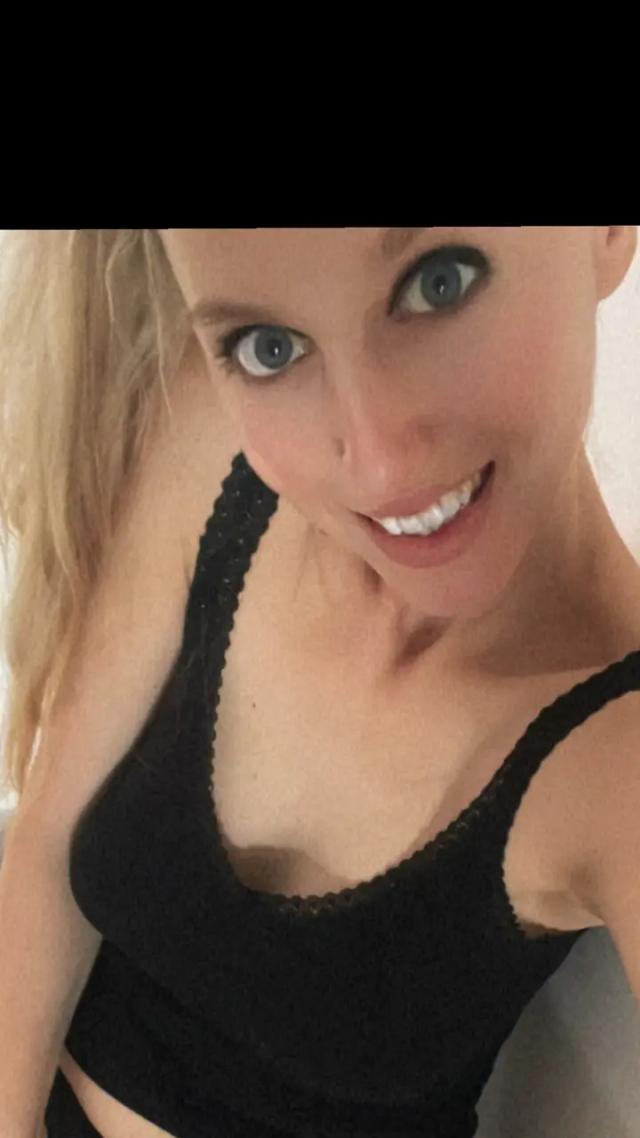 Stephanie Lana