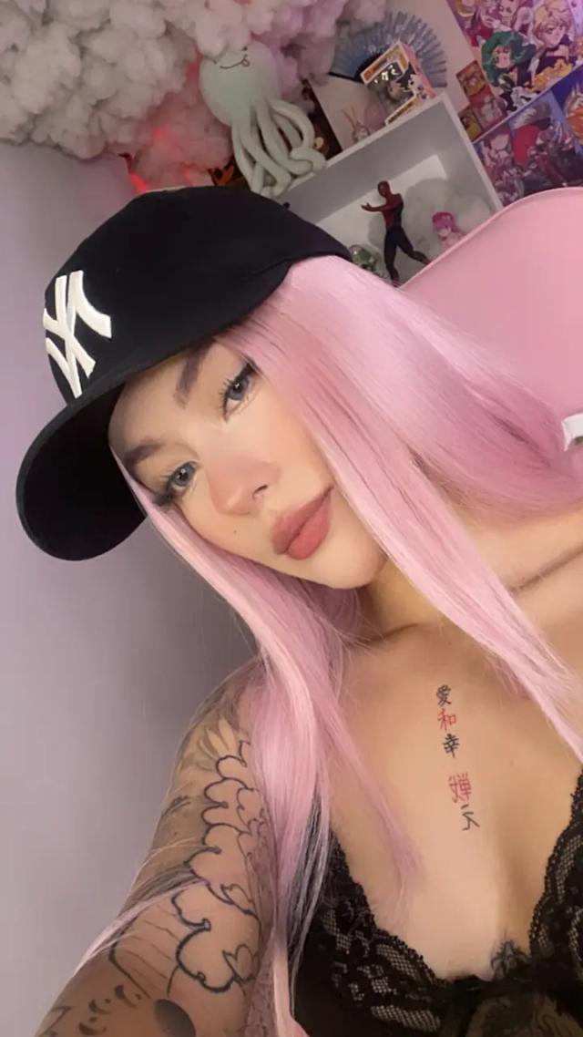 Valentina🦋
