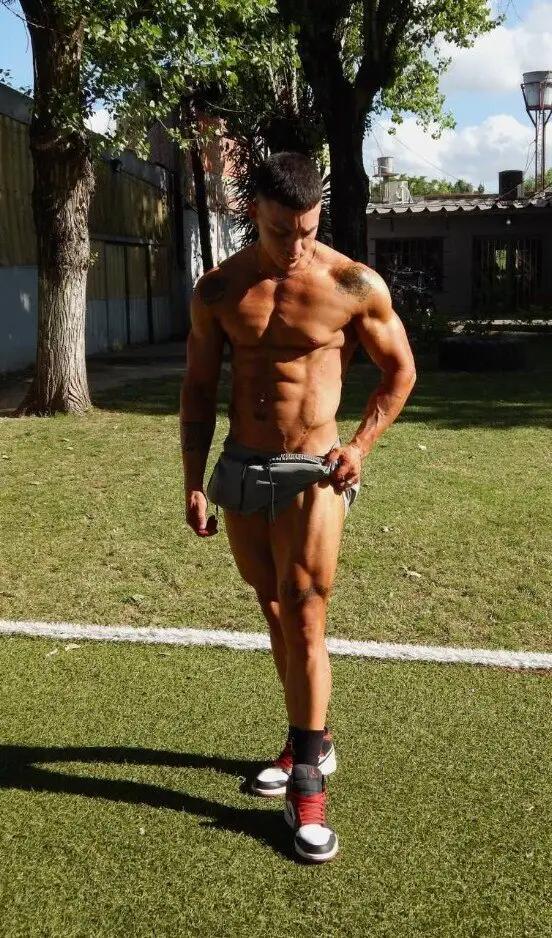 AdonisFit