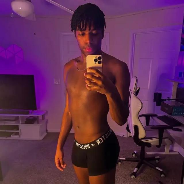 𝗸𝘆𝗹𝗮𝗻 🌙