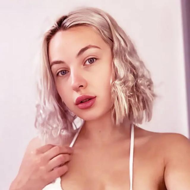 Kira Vixen🌺