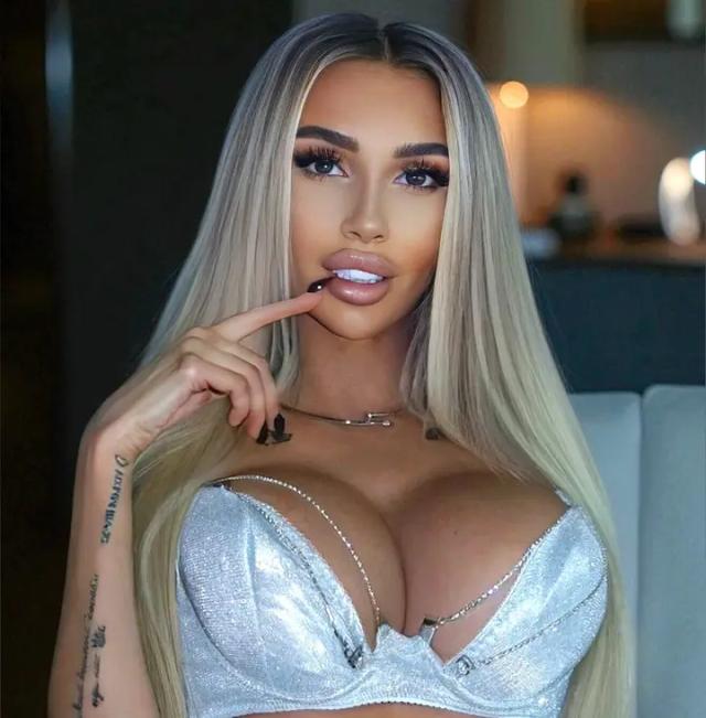 𝐕𝐈𝐊𝐀 𝐃𝐄𝐕𝐈𝐋 😈