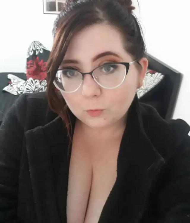 Miss Evanna Baron