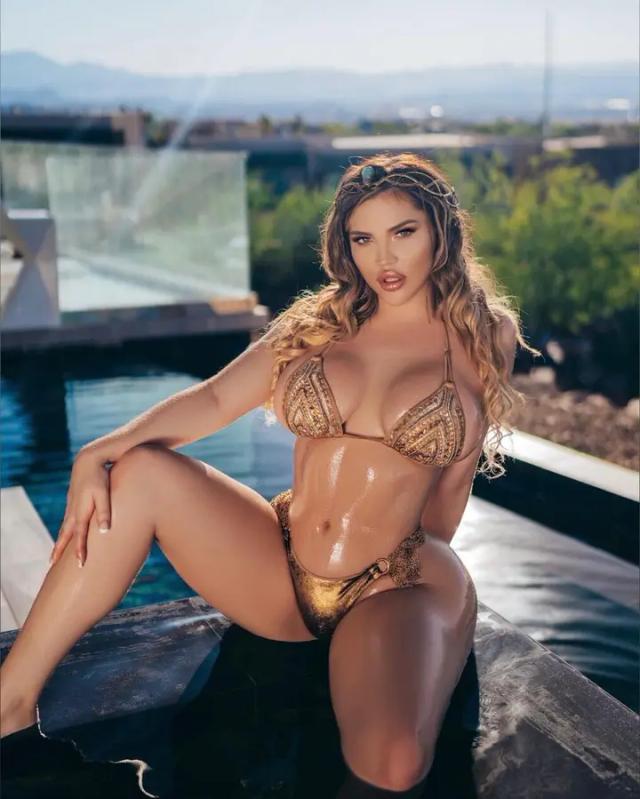 💚 Paige Wilder