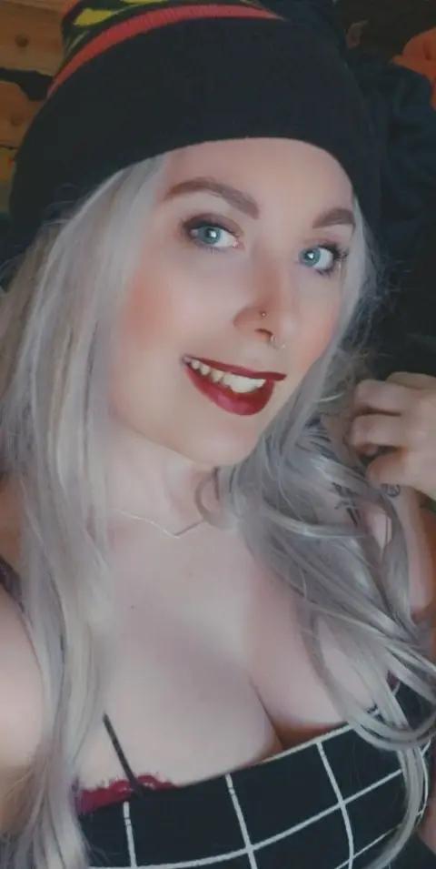 Mia