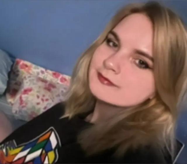 BustyHoney19