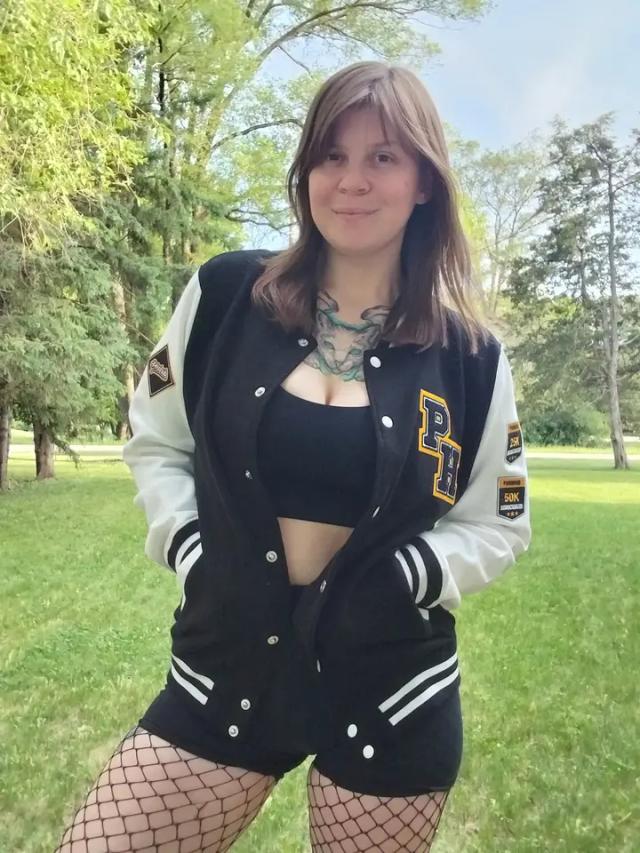 Elle Hell