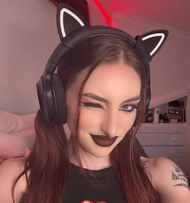 𝖛𝖎𝖔 𝖒𝖎𝖑𝖑𝖊𝖗𝖗 ｡゜(｀Д´)゜｡