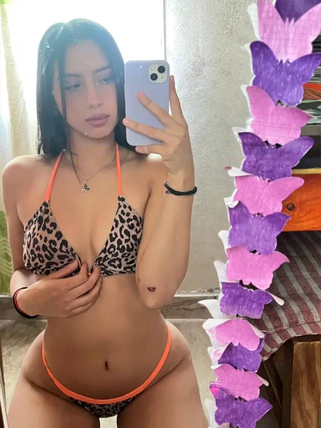 Jenni 👑